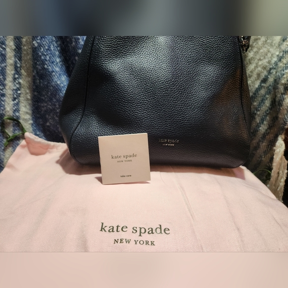 NWOT Kate Spade Hailey Navy Blue Absolutely Stunning Gorgeous 👛 with dust bag - Picture 5 of 16